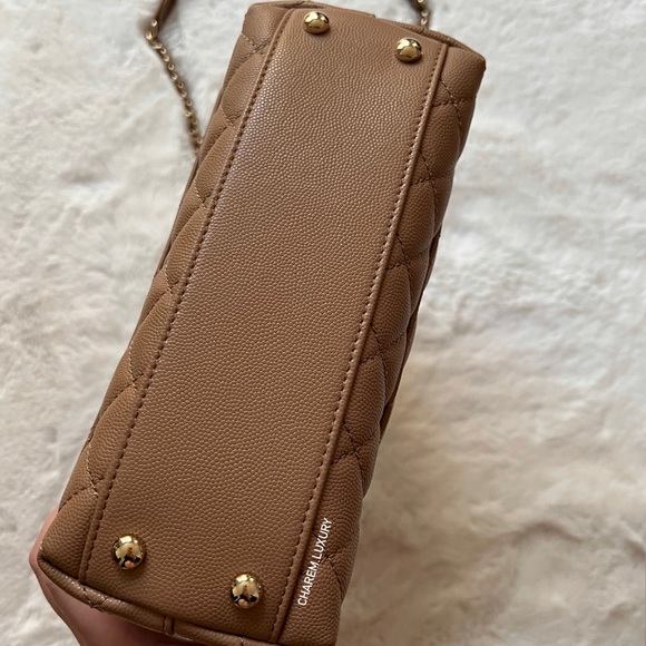 NWT 🤎 CHANEL 22K COCO Handle Small Dark Beige Caviar GHW Microchip Receipt - Picture 5 of 10